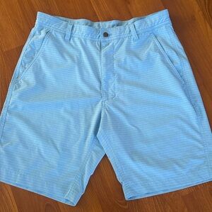 FootJoy Men‘s 9“ Inseam Golf Shorts in Light Blue with Blue Stripes in Size W32